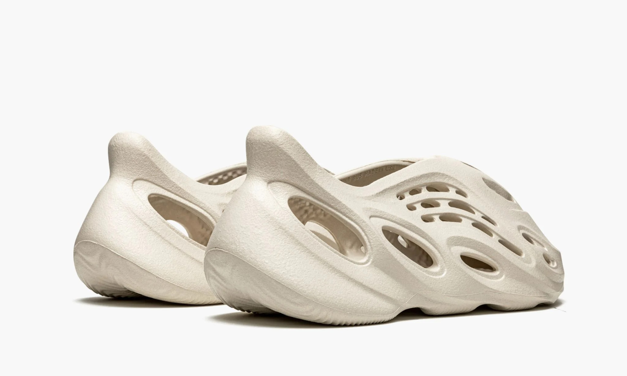 Yeezy Foam RNNR Ararat