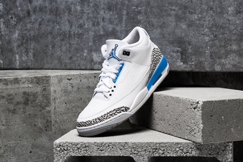 Air Jordan 3 Retro “UNC”