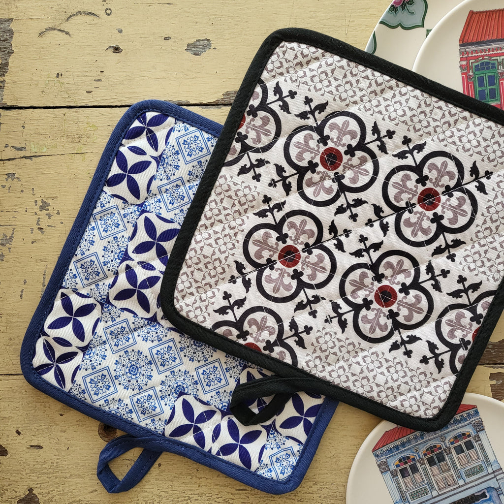 Peranakan Tiles Oven Mitt & Pot holder