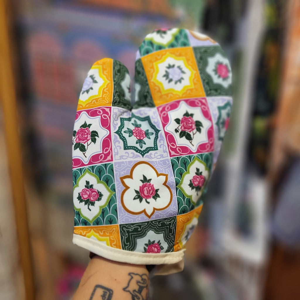 Peranakan Tiles Oven Mitt & Pot holder