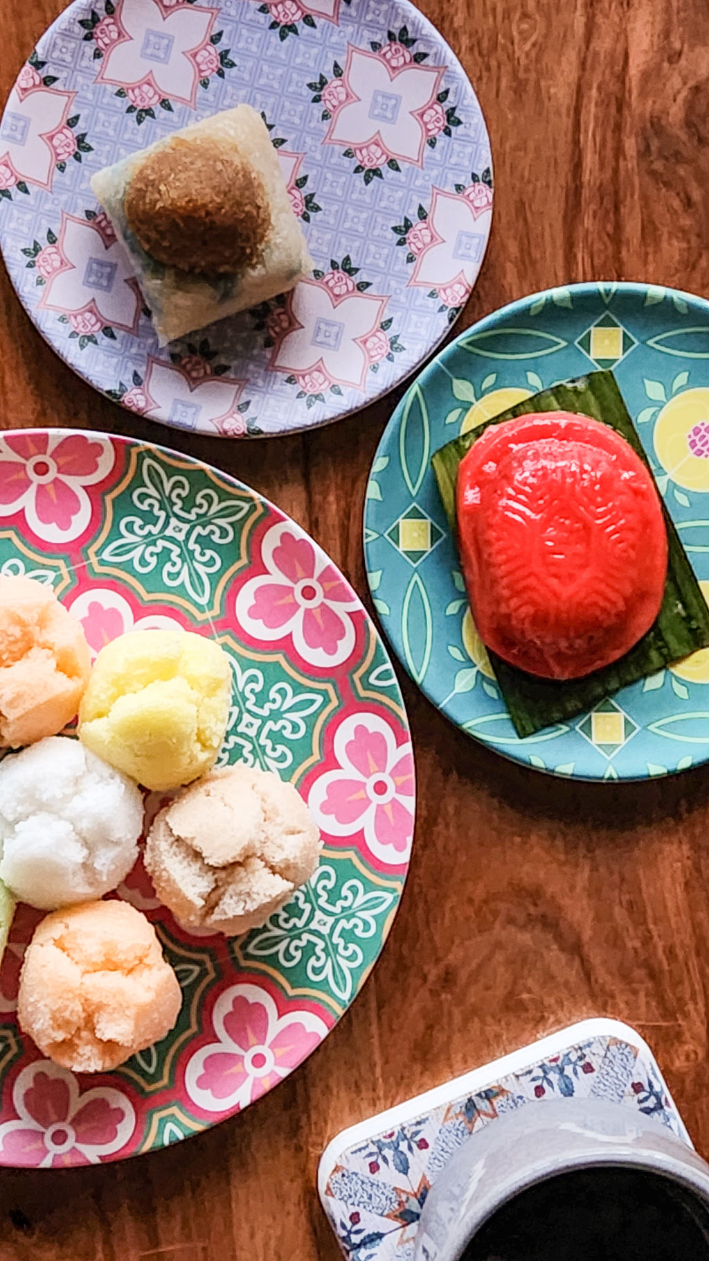 Peranakan Tile Bamboo Plate - Plum Blossom