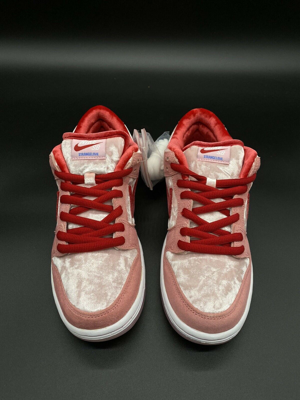 SB Dunk Low Pro “Strange Love”
