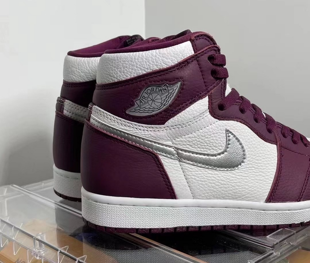 Jordan 1 Retro High OG Bordeaux