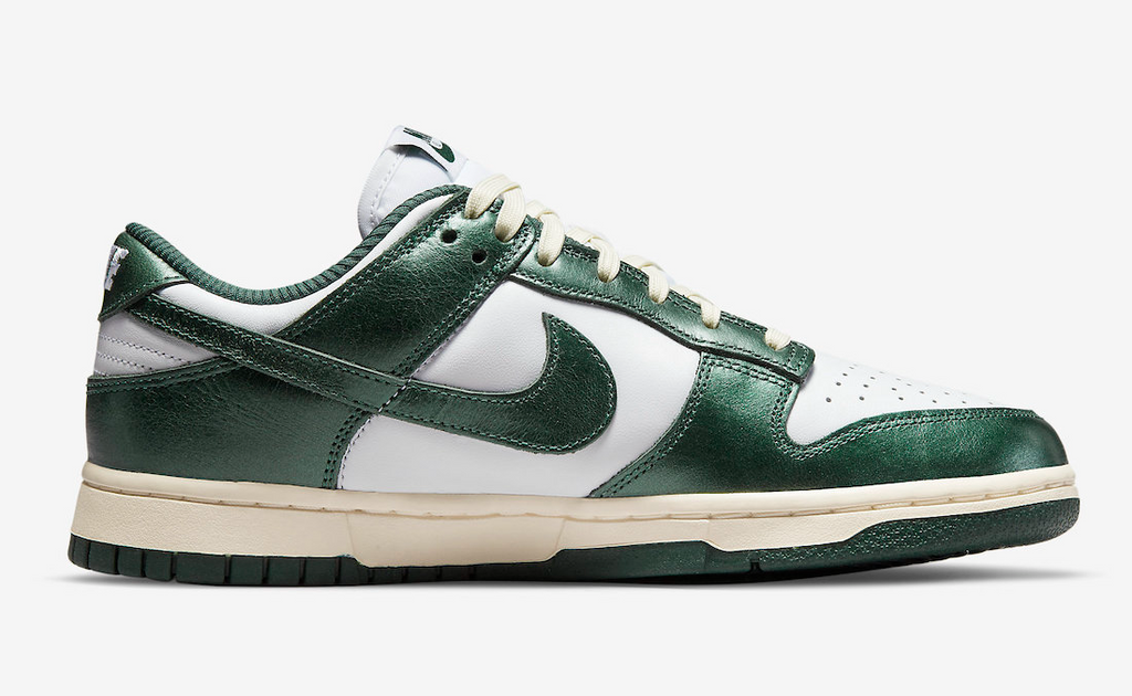 Nike Dunk Low Vintage Green (W)