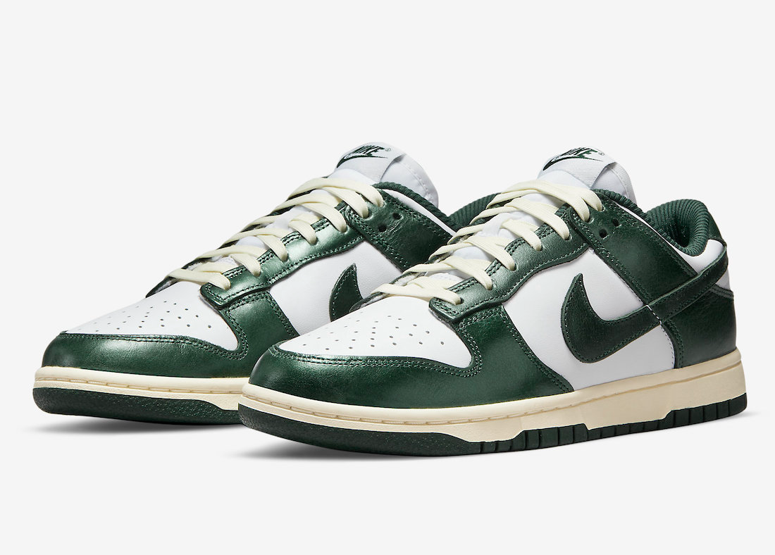 Nike Dunk Low Vintage Green (W)