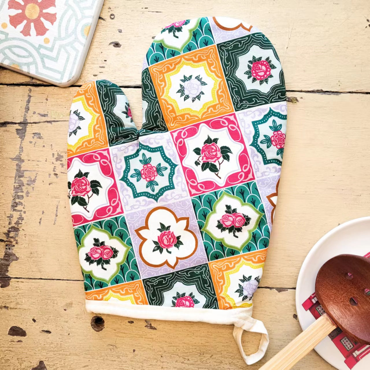 Peranakan Tiles Oven Mitt & Pot holder