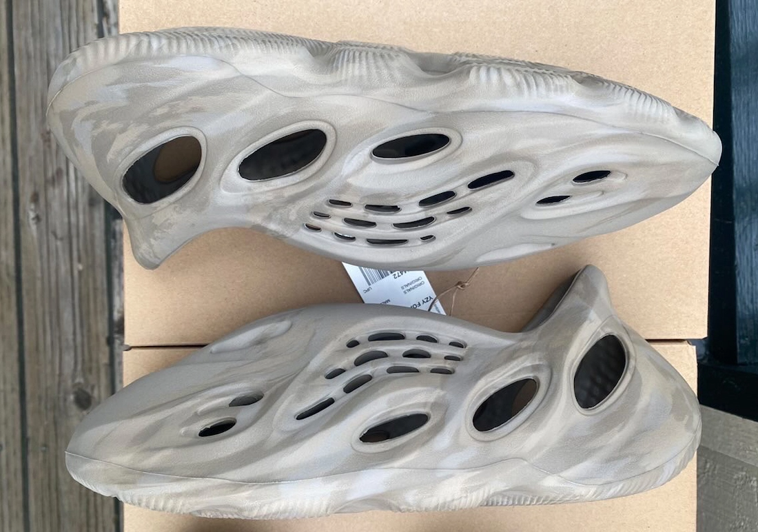 Yeezy Foam RNNR Stone Sage
