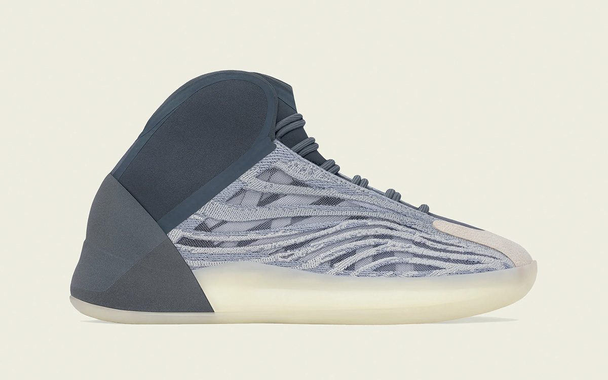 Yeezy Quantum “Mono Carbon”