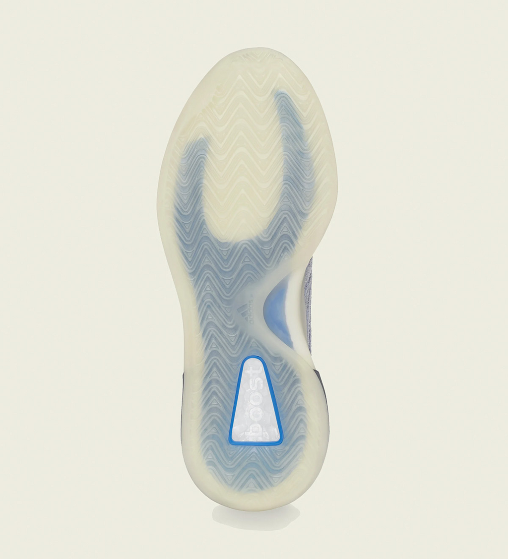 Yeezy Quantum “Mono Carbon”