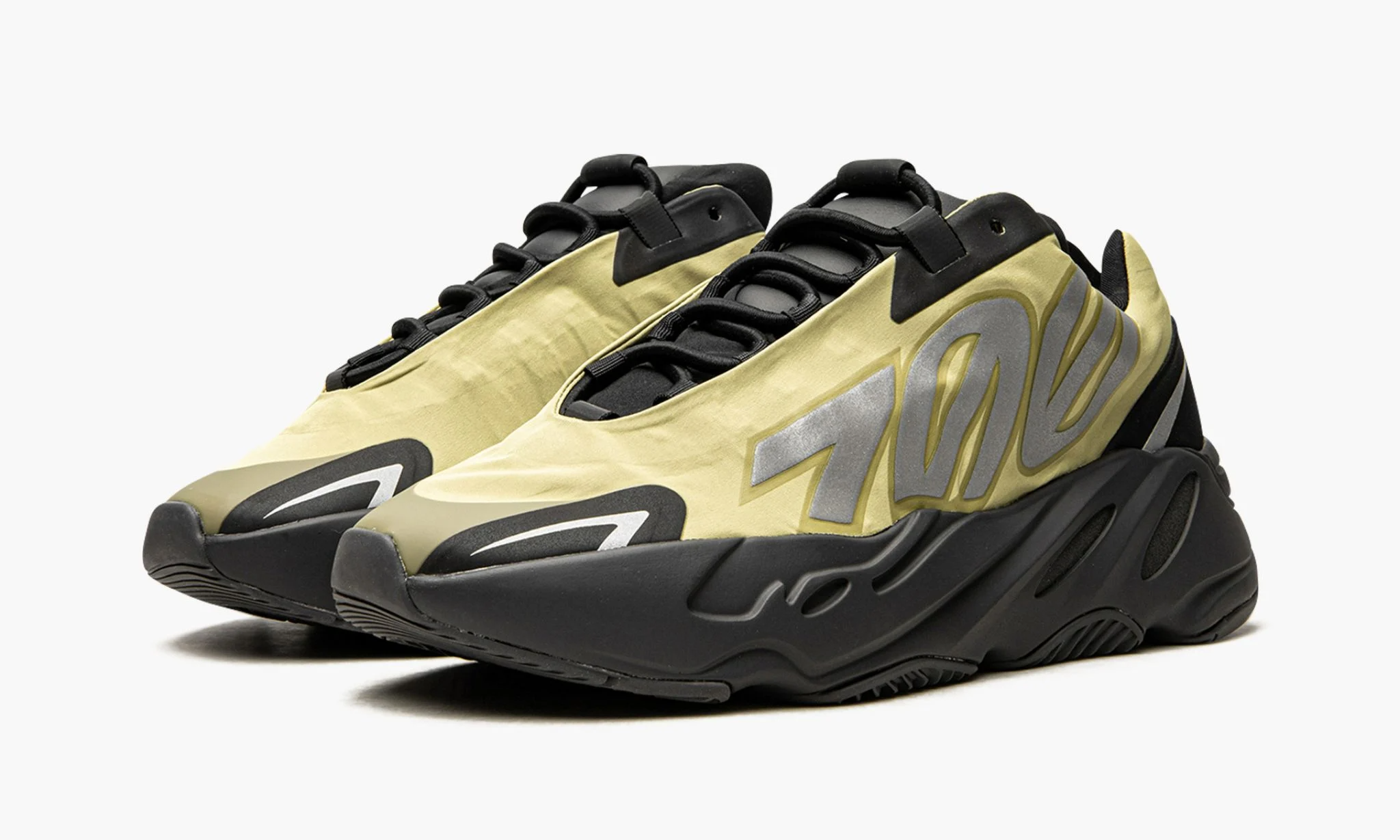Yeezy Boost 700 MNVN Resin