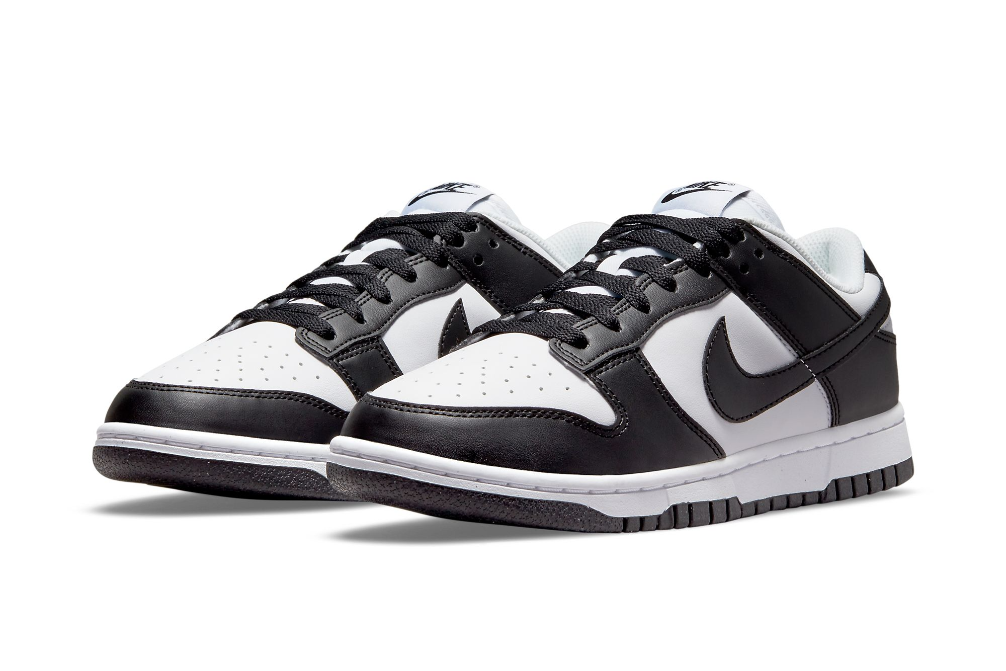 Nike Dunk Low “White/Black”
