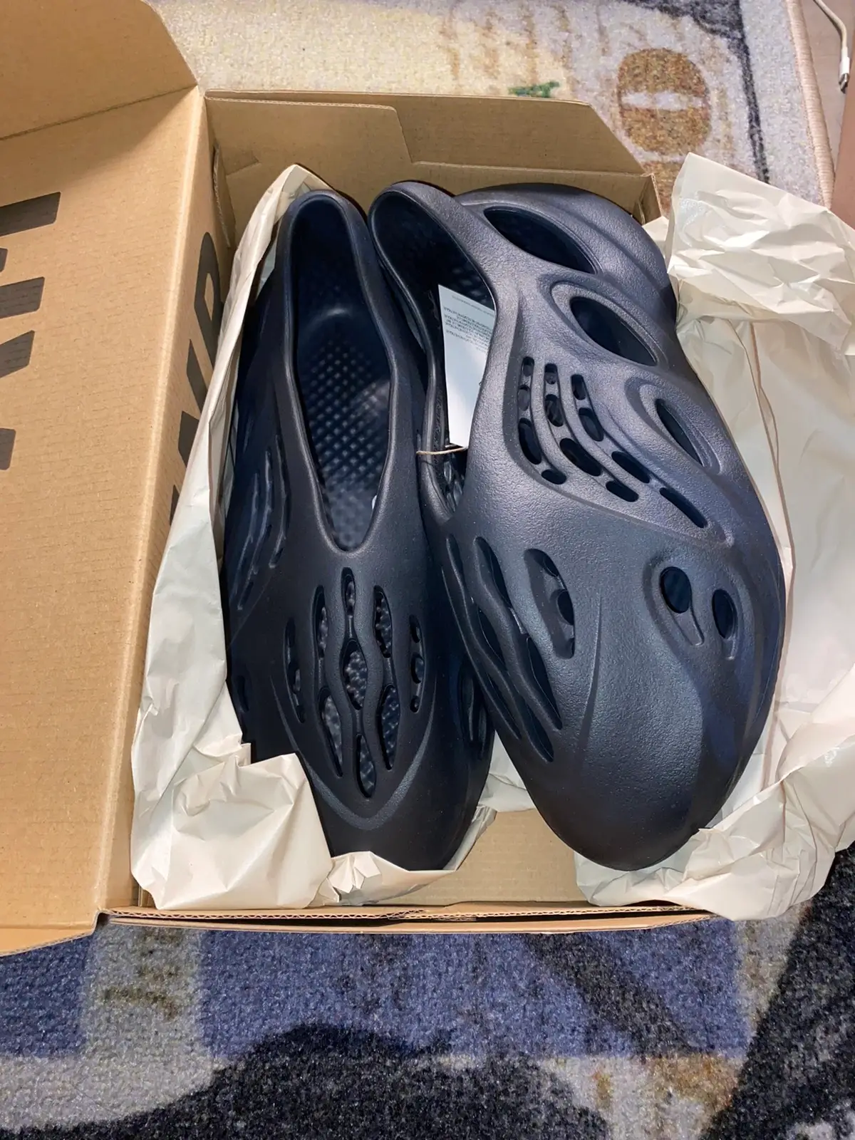 Yeezy Foam RNNR Mineral Blue