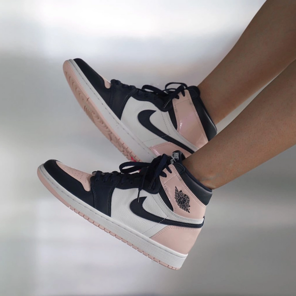 Jordan 1 Retro High OG Atmosphere (W)